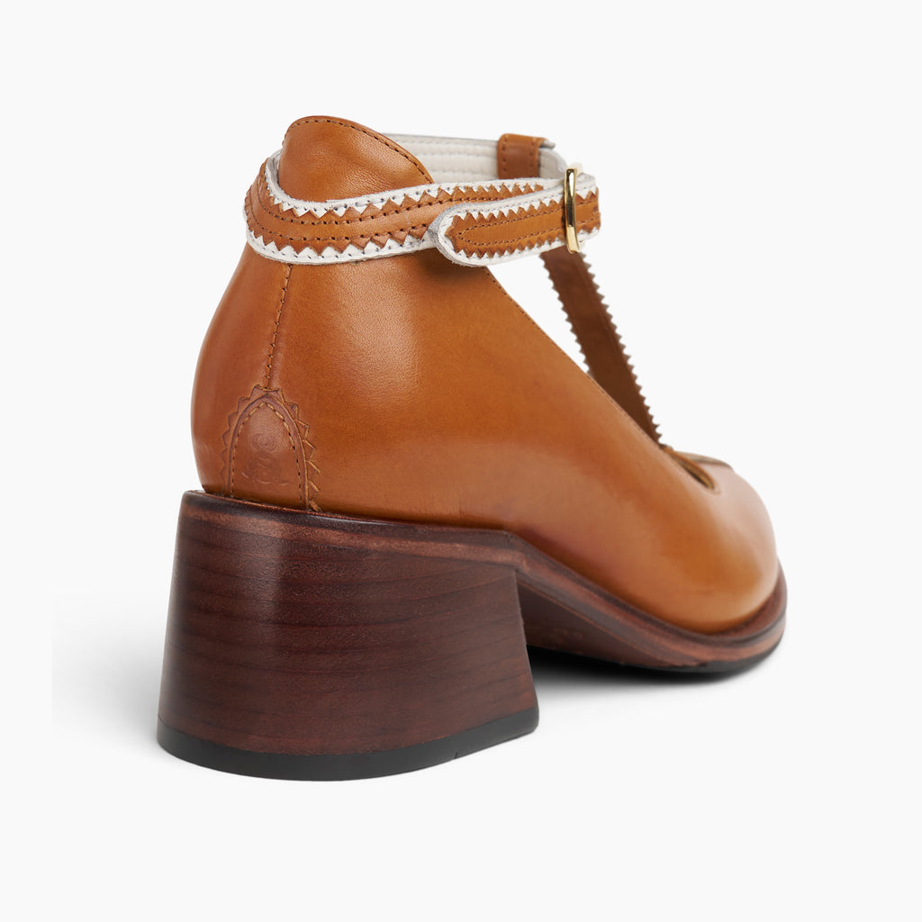 Miss Beverly Midheel