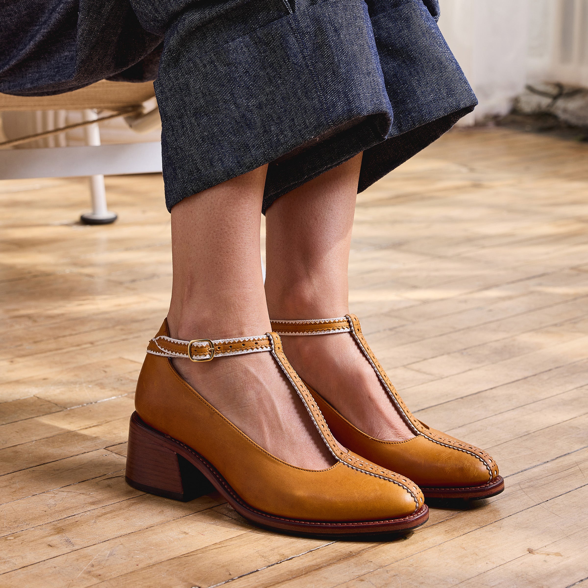 Miss Beverly Midheel