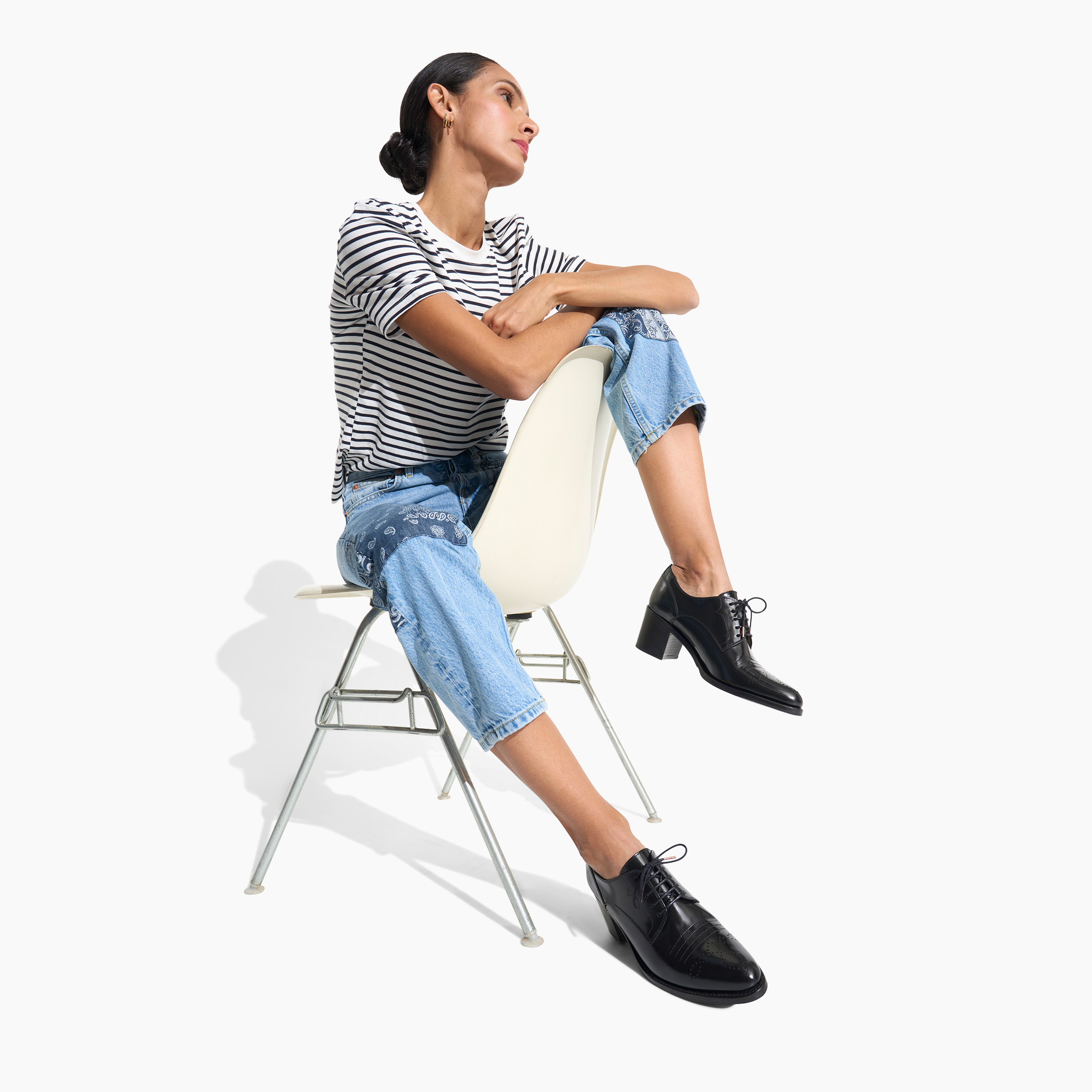 Miss Button  Western Midheel Black Leather Shoes