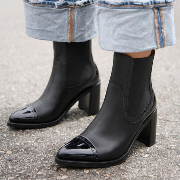 Mrs. Pamela Boot