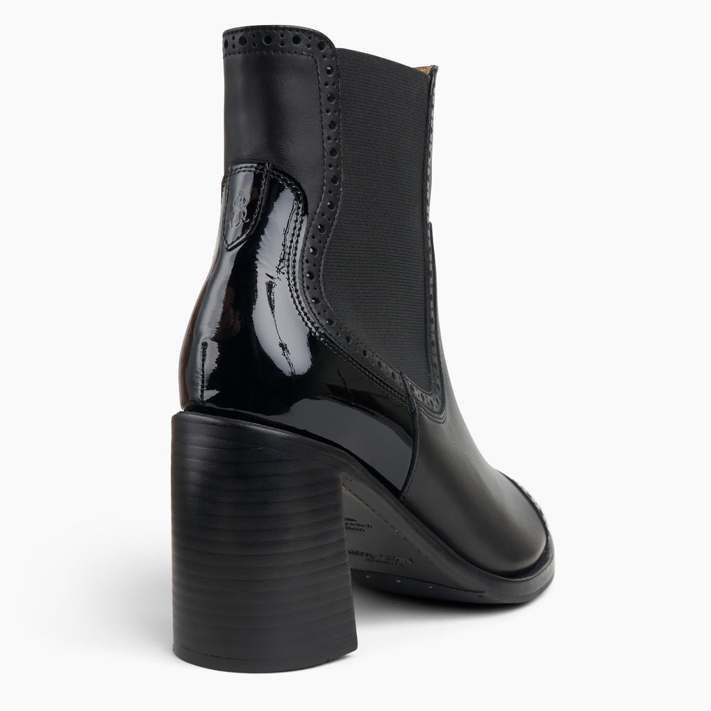 Mrs. Pamela Boot