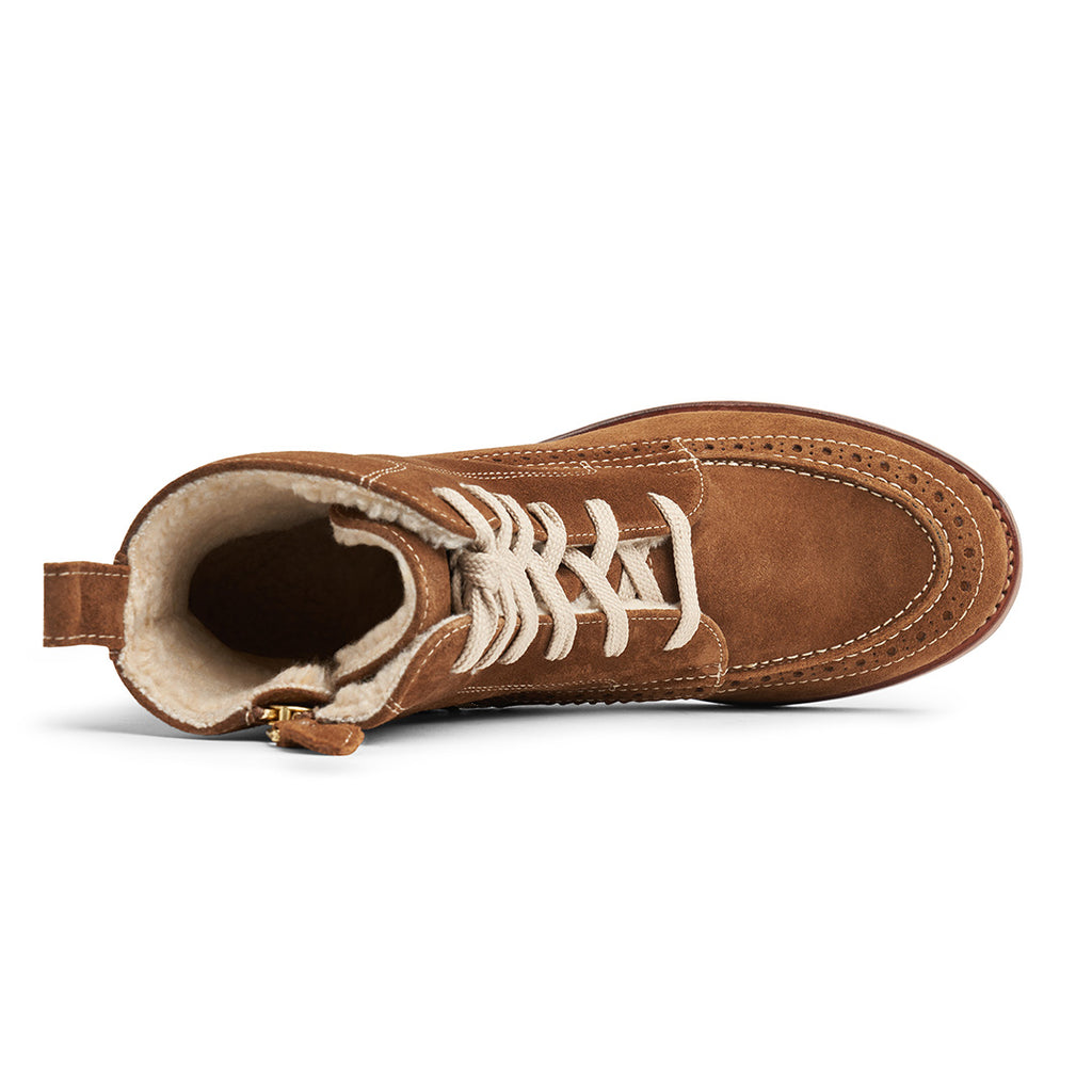 Miss Esme Boot